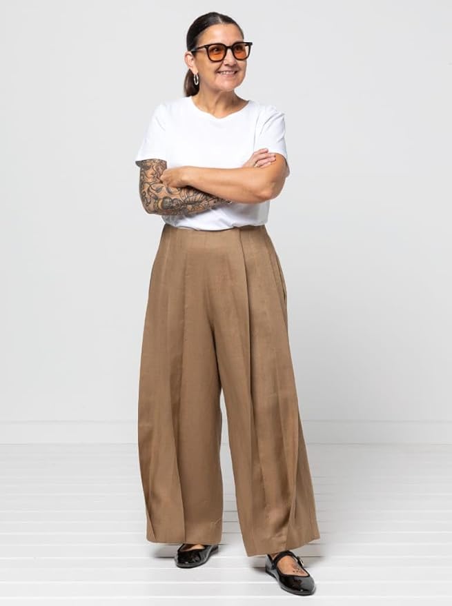 Style Arc Sewing Pattern - Atlas Woven Pant (Sizes 18-30)