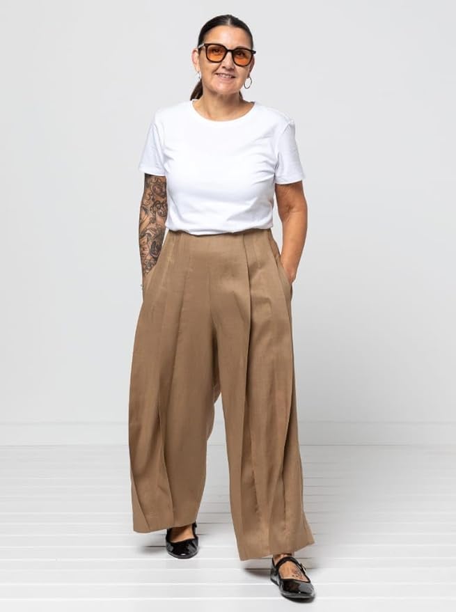 Style Arc Sewing Pattern - Atlas Woven Pant (Sizes 18-30)