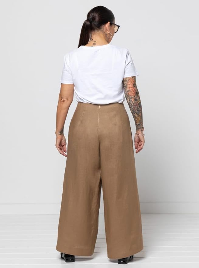 Style Arc Sewing Pattern - Atlas Woven Pant (Sizes 18-30)