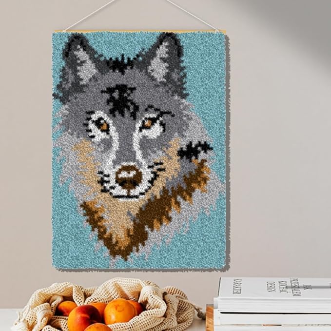 DL-YTG Latch Hook Kits Rug Wolf Crochet Yarn Cushion Colour Pre-Printed Canvas Cover Rug Needlework DIY Hook and Latch Kit Home Decoration 52x38cm/20 X15inch