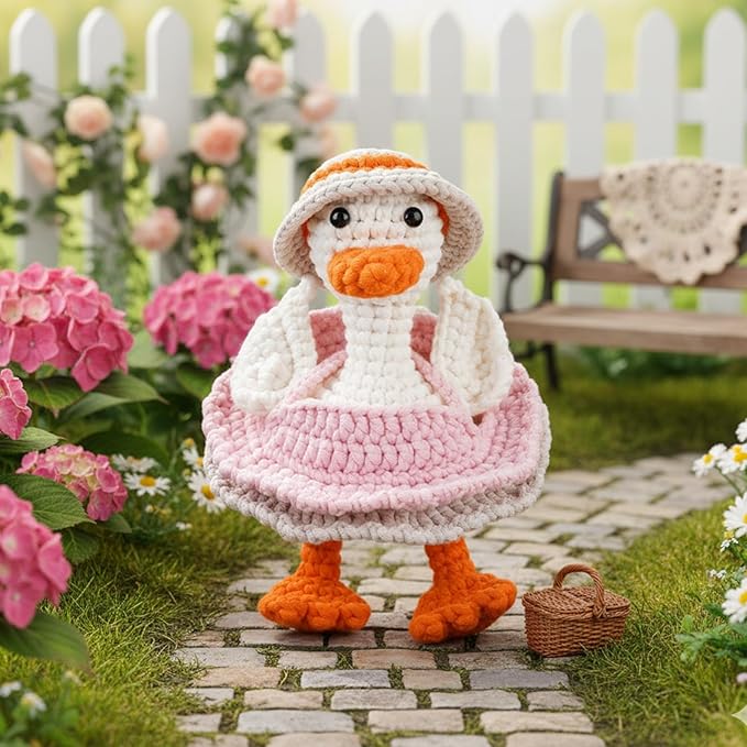 CrochetBox Crochet Kit for Beginners - Porch Goose Starters Crochet Kit, Beginners Crocheting Kitting for Adults Teen, Gifts with Crochets Yarns, Hook, Step-by-Step Video, Instruction