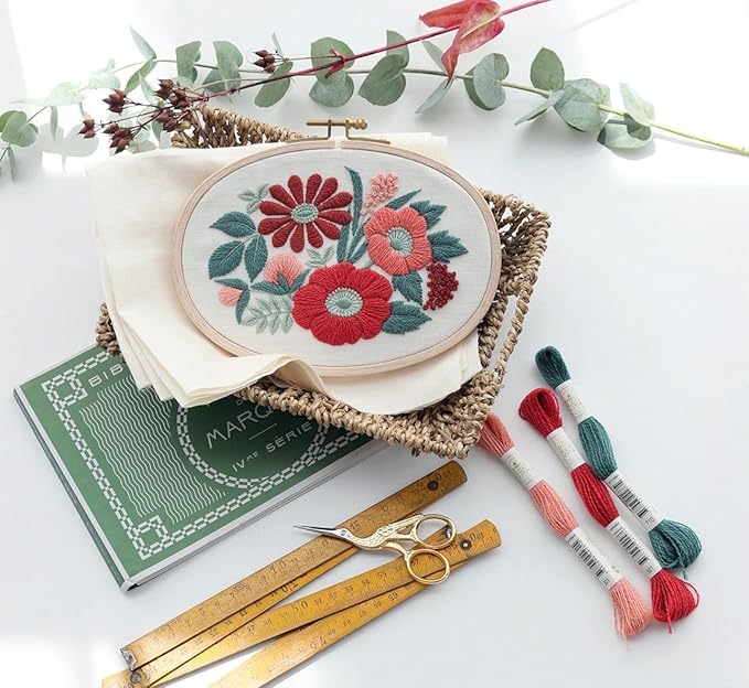 Maxee Embroidery Thread Floss, 100 Colors Skeins Rainbow Cross Stitch Thread, 8m Friendship Bracelet String Kit Craft Floss, Needlepoint Cotton Yarn