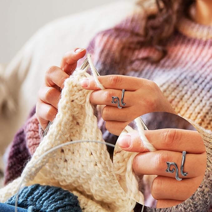 YUXIANLB 4pcs Knitting Crochet Loop Ring for Fingers Metal Open Yarn Guide Crochet Rings Adjustable Braided Faster Knitting Thimbles Holders Accessories for Crochet Mother Grandma Gifts (4Black)