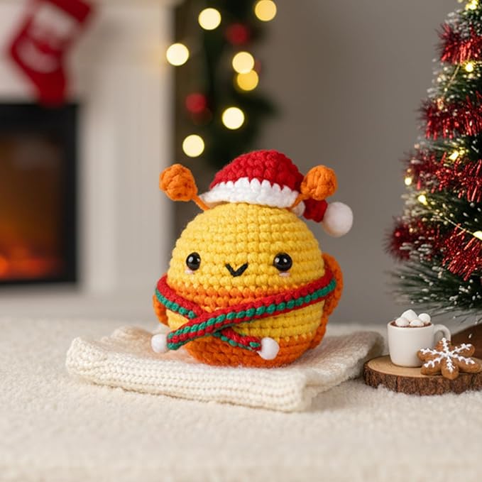 CrochetBox Crochet Kit for Beginners Adults - Christmas Bee Starters Crochet Kit, Beginners Crocheting Kitting for Adults Teen, Craft Gifts with Crochets Yarns, Hook, Step-by-Step Video, Instruction