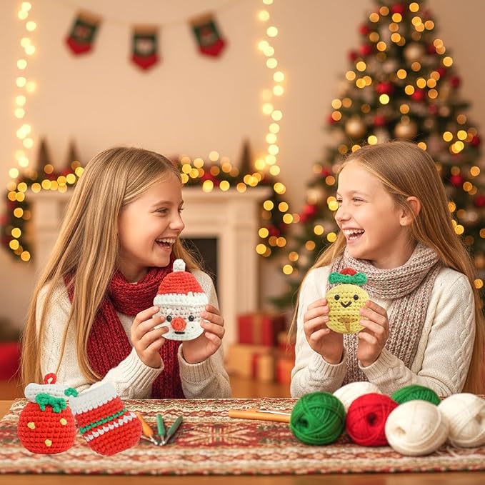 minimal beee Beginner Crochet Kit for Christmas– 4-Piece Santa & Stockings Set with Easy Peasy Yarn, Ergonomic Crochet Hooks, Video Tutorials, DIY Holiday Decor for Adults