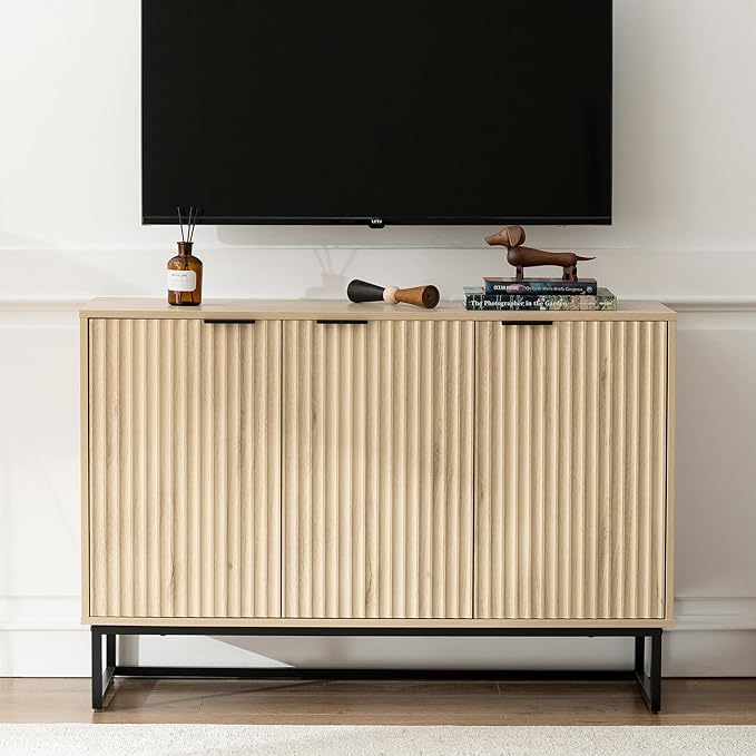 Fluted Storage Cabinet with 3 Doors, Sideboard Buffet Cabinets with Adjustable Shelves, Multifunctional Console Table with Storage Credenza for Living Room, Hallway, Light Oak