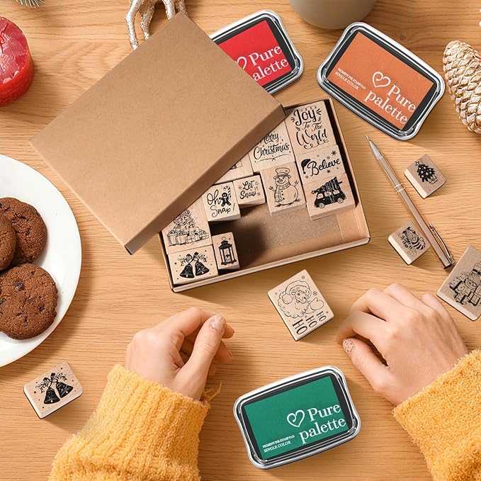 17 Pcs Christmas Wooden Rubber Stamps with Craft Ink Pads Mixed Santa Claus Christmas Tree Snowman Gingerbread Man Rubber Stamps for Card Making Decoration Party Gift Scrap Booking Supplies