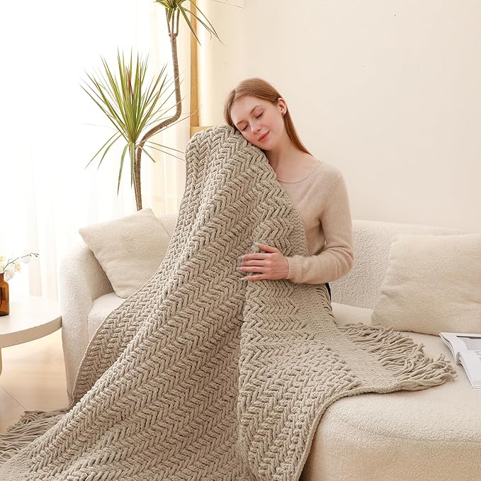 #6 Super Bulky Blanket Yarn for Crocheting - 4 Skeins(Each 10.5oz/300g, 220yds/201m), Chunky Chenille Thick Plush Big Soft Yarn for Crocheting Knitting Blankets, Khaki