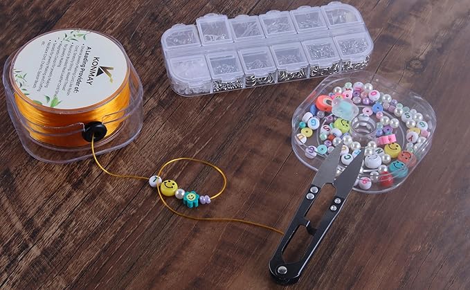 KONMAY 1 Rolls 0.8mm Flat Stretchy Bracelet Strings with Organizing Case, 90 Yards Wine Crystal Elastic Thread Cord for Jewelry Bracelets Making and Beading