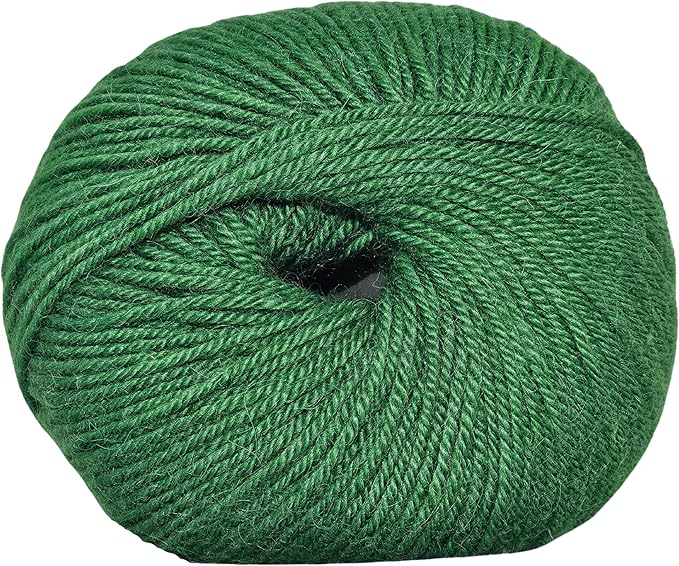 100% Baby Alpaca Yarn for Knitting & Crocheting - Set of 2 Skeins of Premium Yarn DK - Lightweight, Hypoallergenic & Thermal Peru Made - Ideal for Delicate Projects (GR013 - Ligth Green)