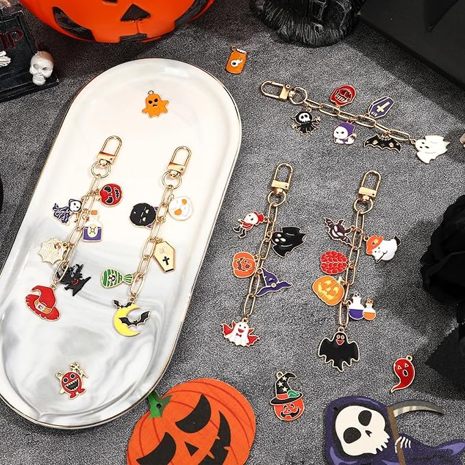 AUGSUN 189Pcs Halloween Keychain Making Kit, Charm Making Crafts 60 Halloween Charms 12 Keychain Clips Hooks 15 Extender Chains 100 Jump Ring for Crafts Accessories Holiday Gifts